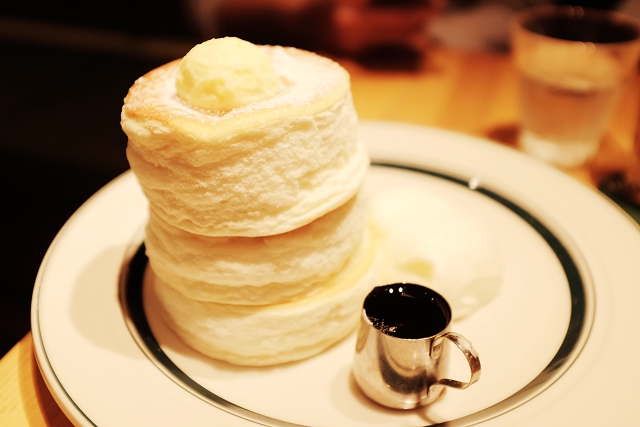 gram pancakes osaka, japan, travel, travel blog singapore, japan holidays, japan campervan eats, japan must eat snack, jiggly pancakes japan, japan instagram pancakes, 