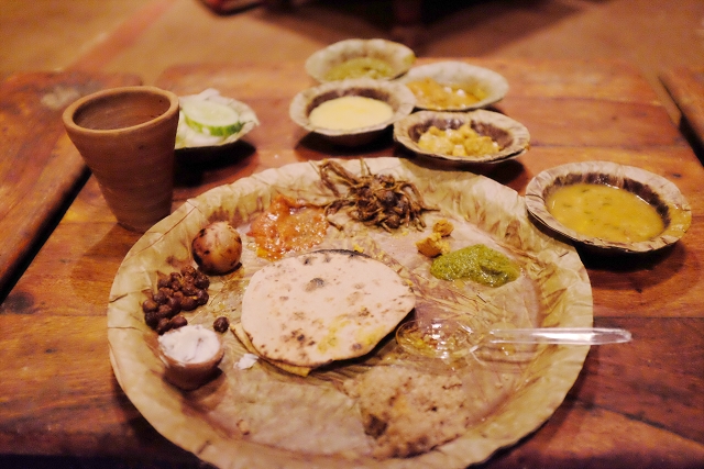 leaf plate, choki dhani, jaipur, 