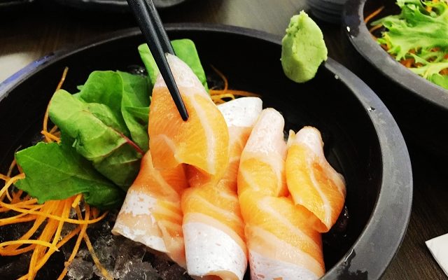 sake, isurumuya, salmon belly sashimi, halal japanese food singapore,