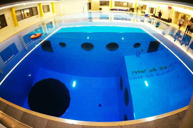 divecube hotel, taichung, taiwan, deep diving pool hotel