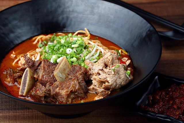 szechuan beef ribs noodle, halal restaurant singapore, noosh noodle bar and grill singapore, travel and lifestyle blog singapore, 