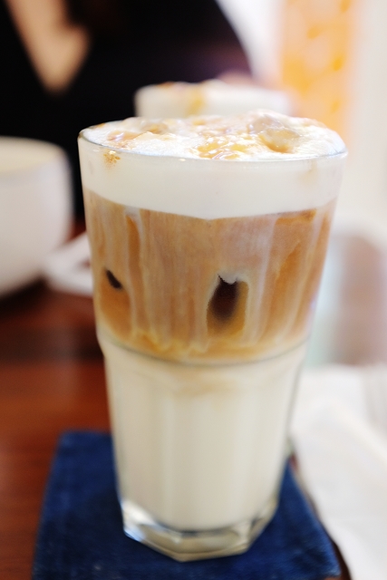 the best caramel latte, Padang Food Blog, Padang Travel, 