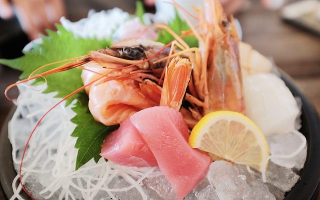 nakanoshima fish market osaka, sashimi bowl,