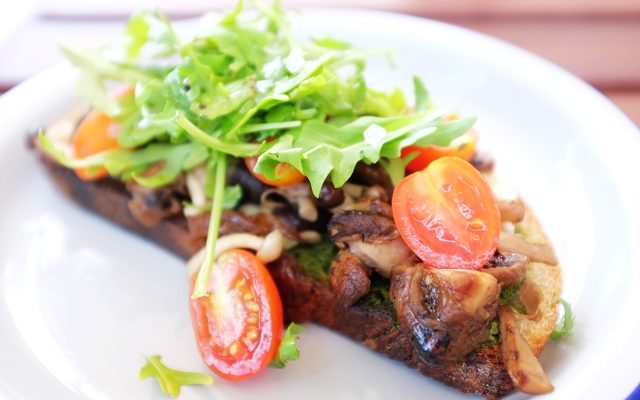 review of micro bakery & kitchen singapore, mushroom pesto tomatoes tartines, cafes in singapore, food review singapore