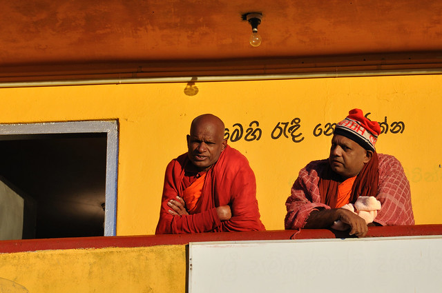 travel sri lanka, travel blog singapore, adam's peak travel, buddhist monks, 