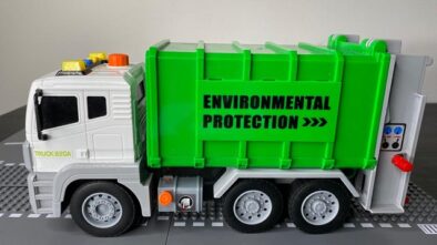self play, truck toy, garbage truck toy, seth ilhan
